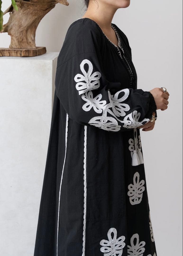 ヌキテパ　サラマリカワンピース　黒