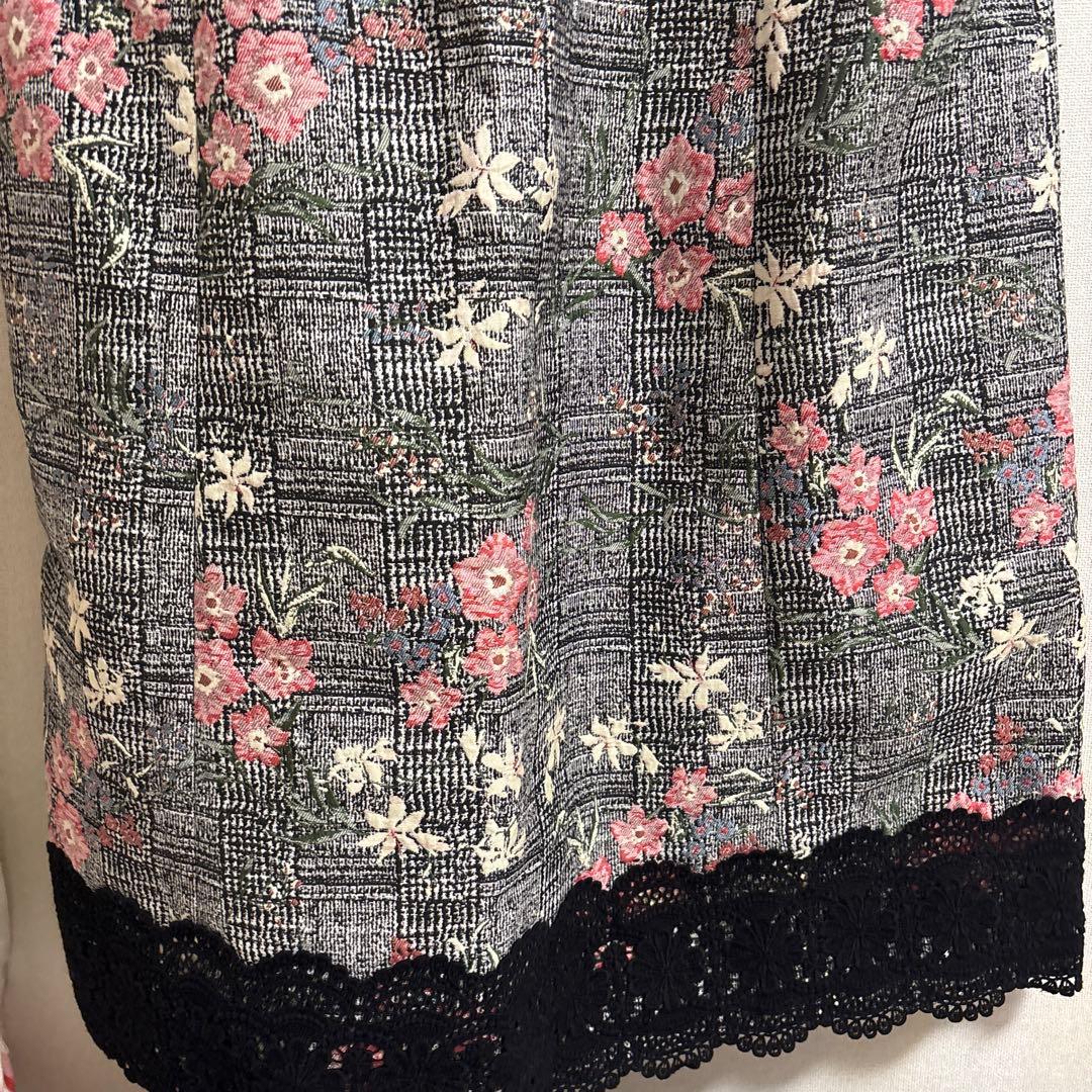 スーパービューティー44⭐︎黒xピンクノースリーブ花柄ワンピース