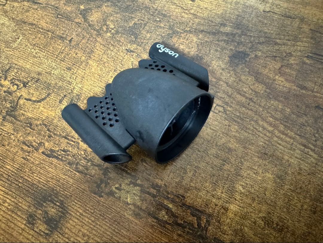 Dyson Supersonic r ヘアドライヤー HD17