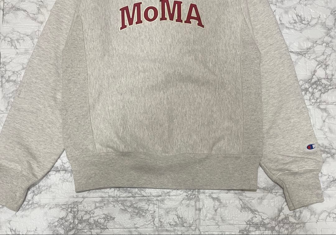 U144 Sサイズ　チャンピオン　クルーネックスウェットMoMA Edition