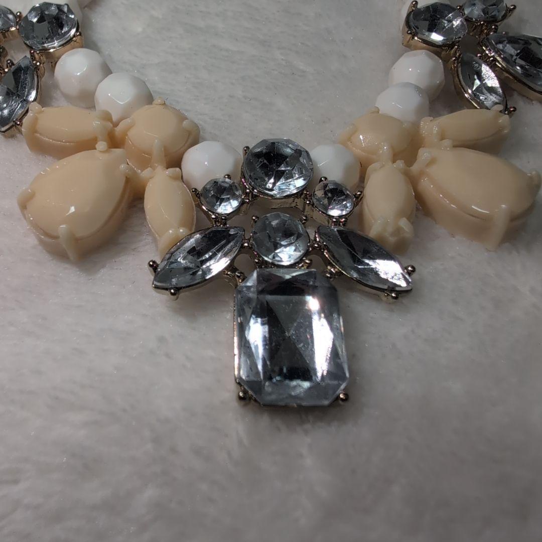 フラワーモチーフ ビジュー ネックレス