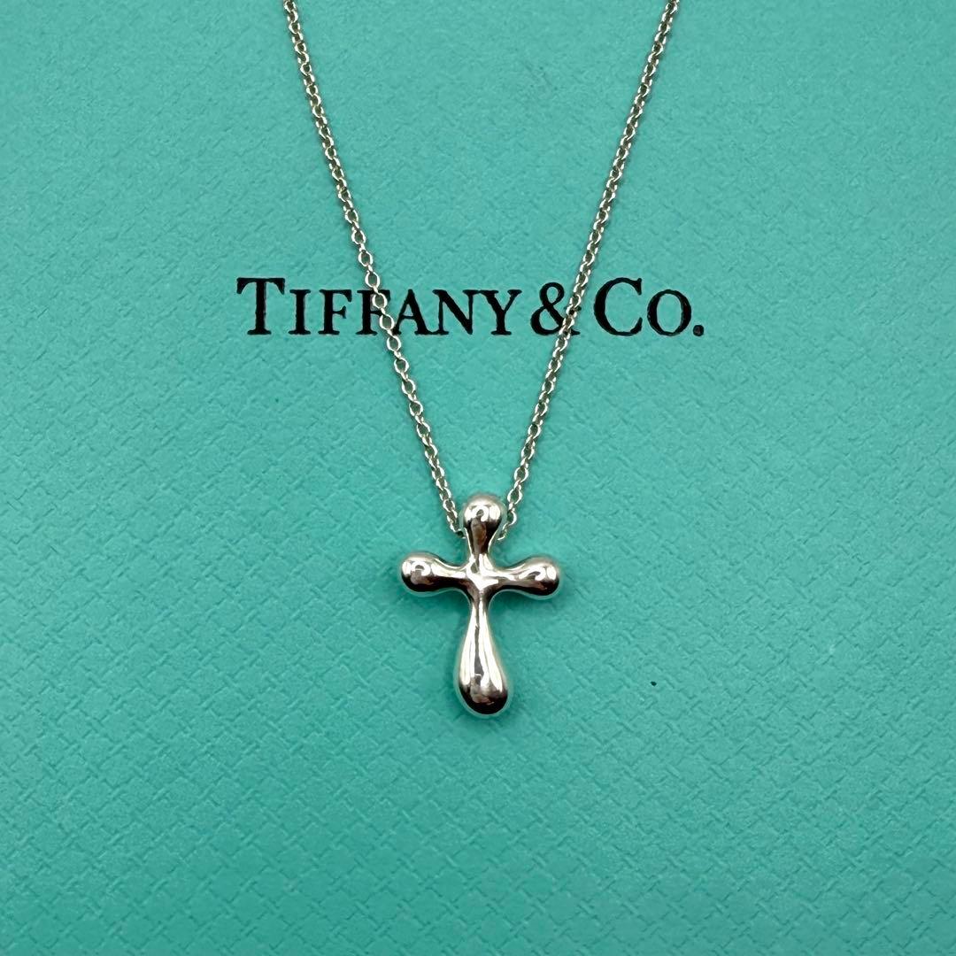 美品★ティファニー スモール クロス ティアドロップ ネックレス シルバー