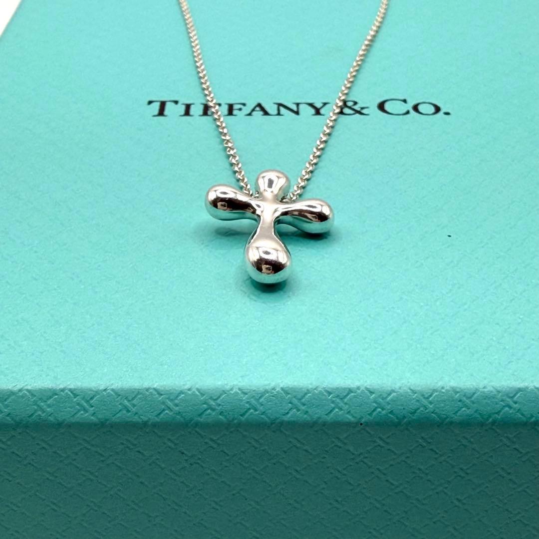 美品★ティファニー スモール クロス ティアドロップ ネックレス シルバー
