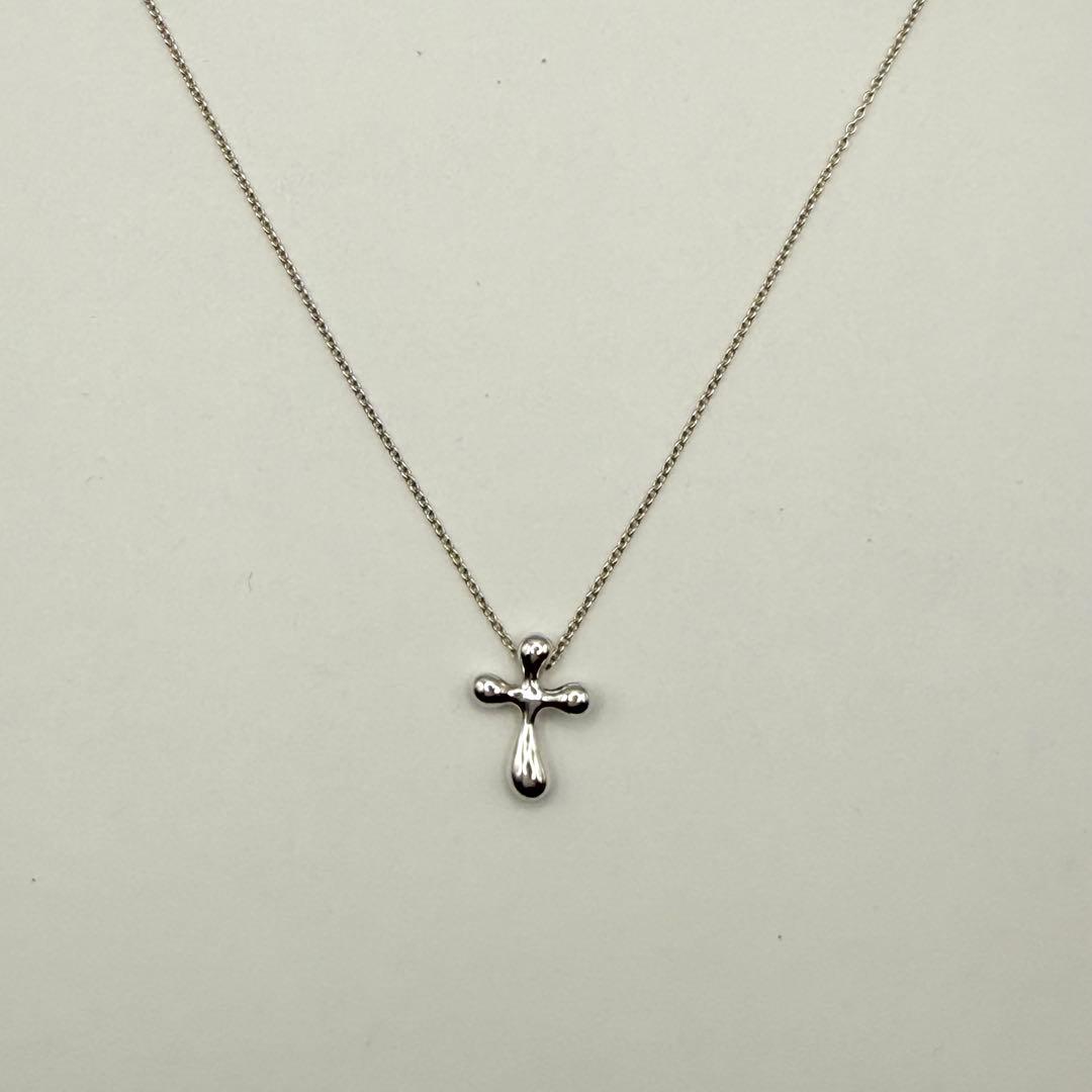 美品★ティファニー スモール クロス ティアドロップ ネックレス シルバー