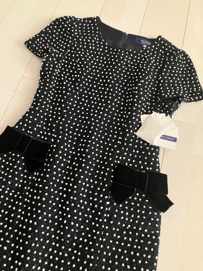 未使用 エムズグレイシー 40 立体ドット ポンポン ツイードワンピース 白黒