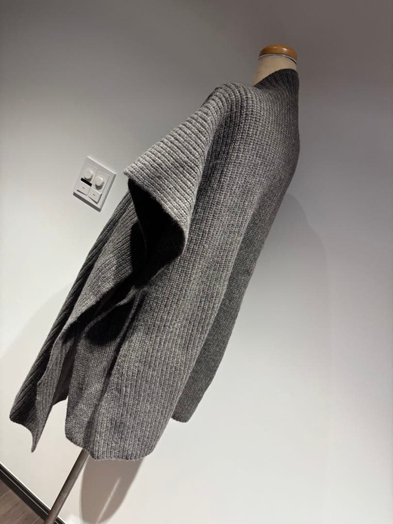 モガMOGA新品ケープポンチョ