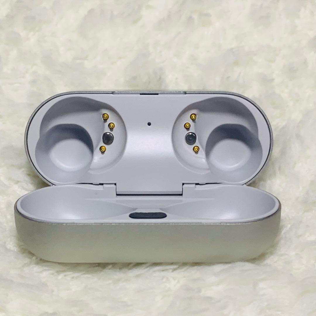 美品 Technics EAH-AZ80 シルバー 充電ケースのみ