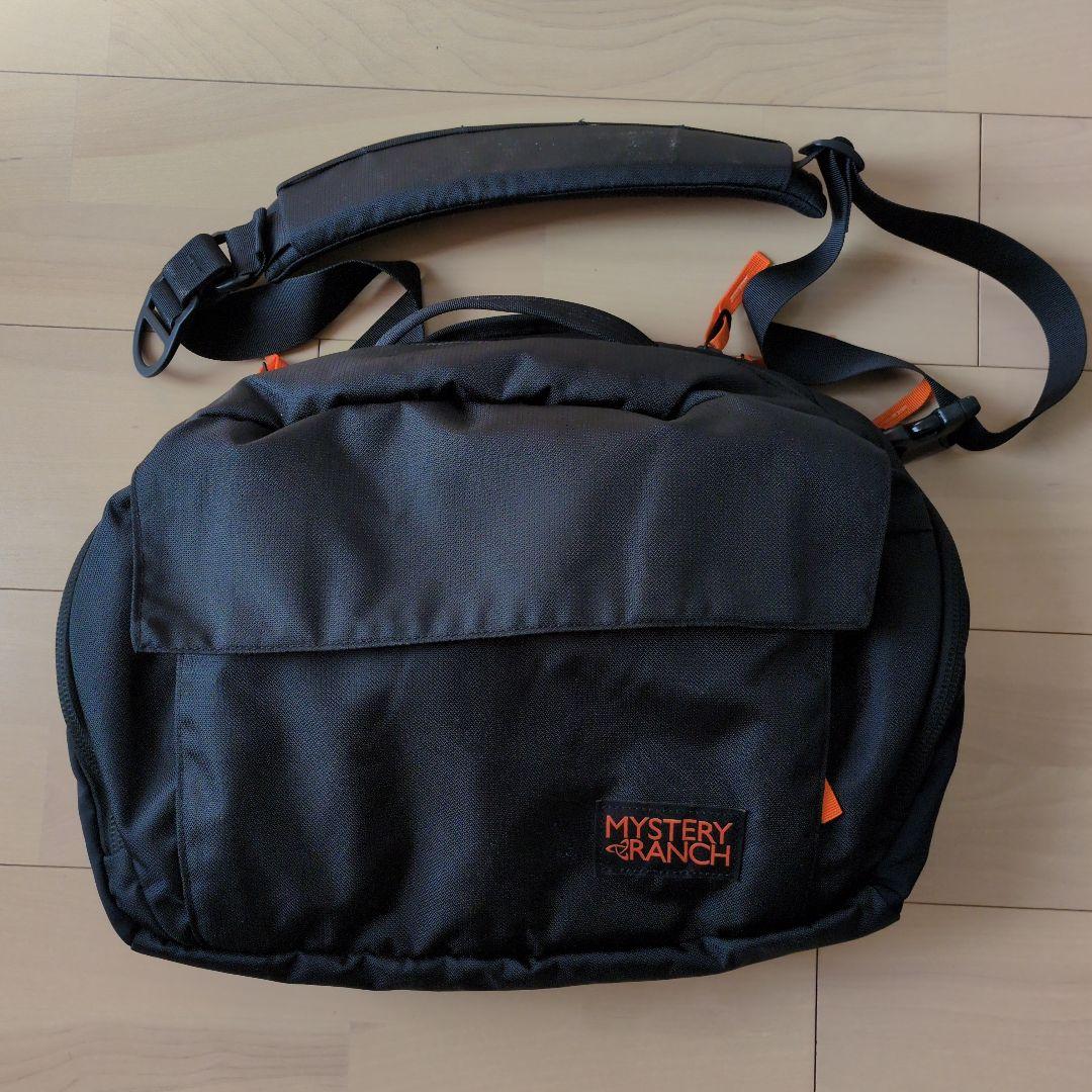 MYSTERY RANCH ブラックショルダーバッグ