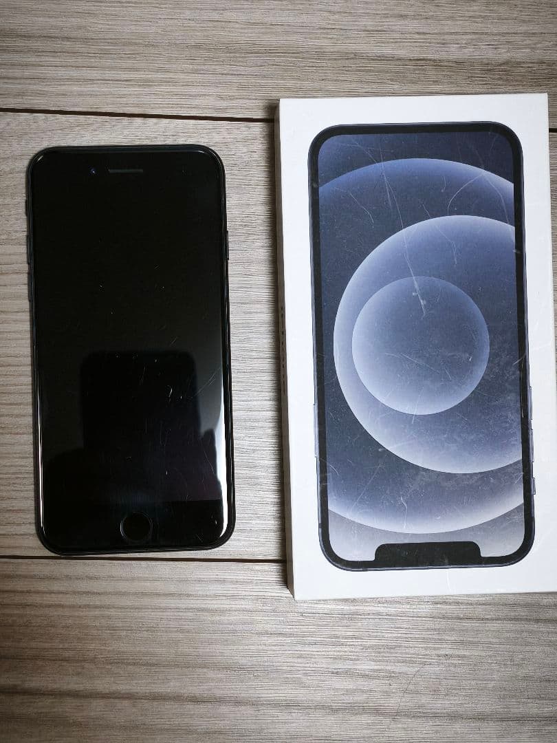 iPhone SE (第3世代) ミッドナイト SIMフリー 64GB 本体