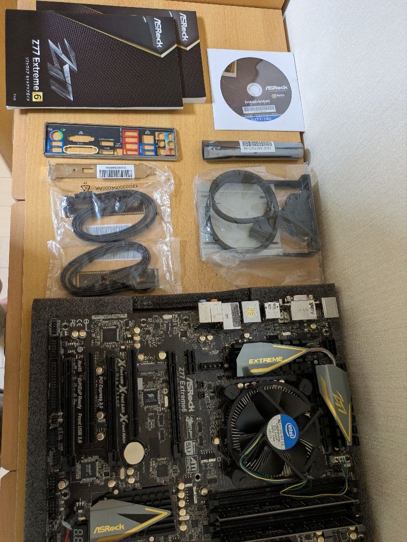 ASRock Z77 Extreme6 マザーボード