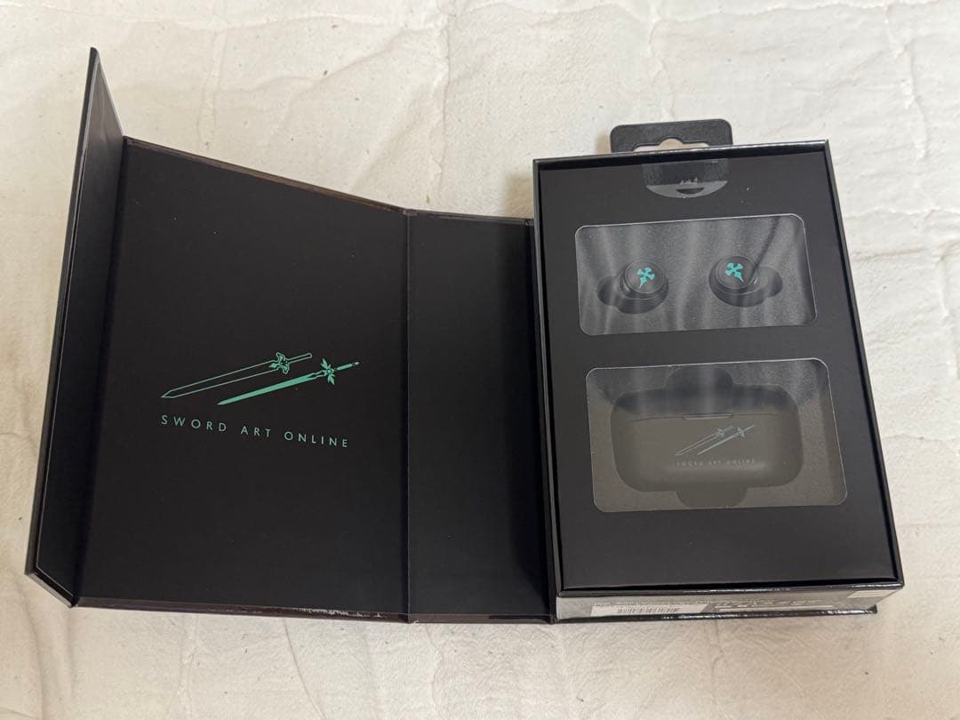 AVIOTワイヤレスイヤホン コラボ ソードアートオンライン ヒーローモデル