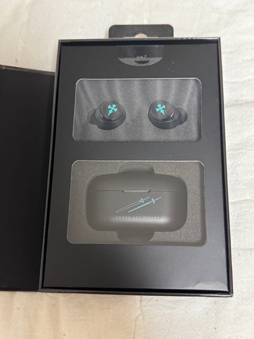 AVIOTワイヤレスイヤホン コラボ ソードアートオンライン ヒーローモデル