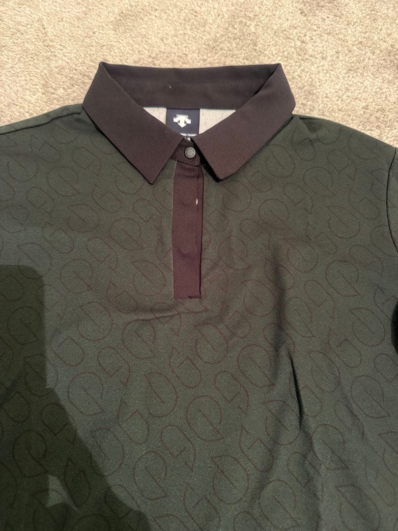 デサント　ゴルフウエア　Mサイズ