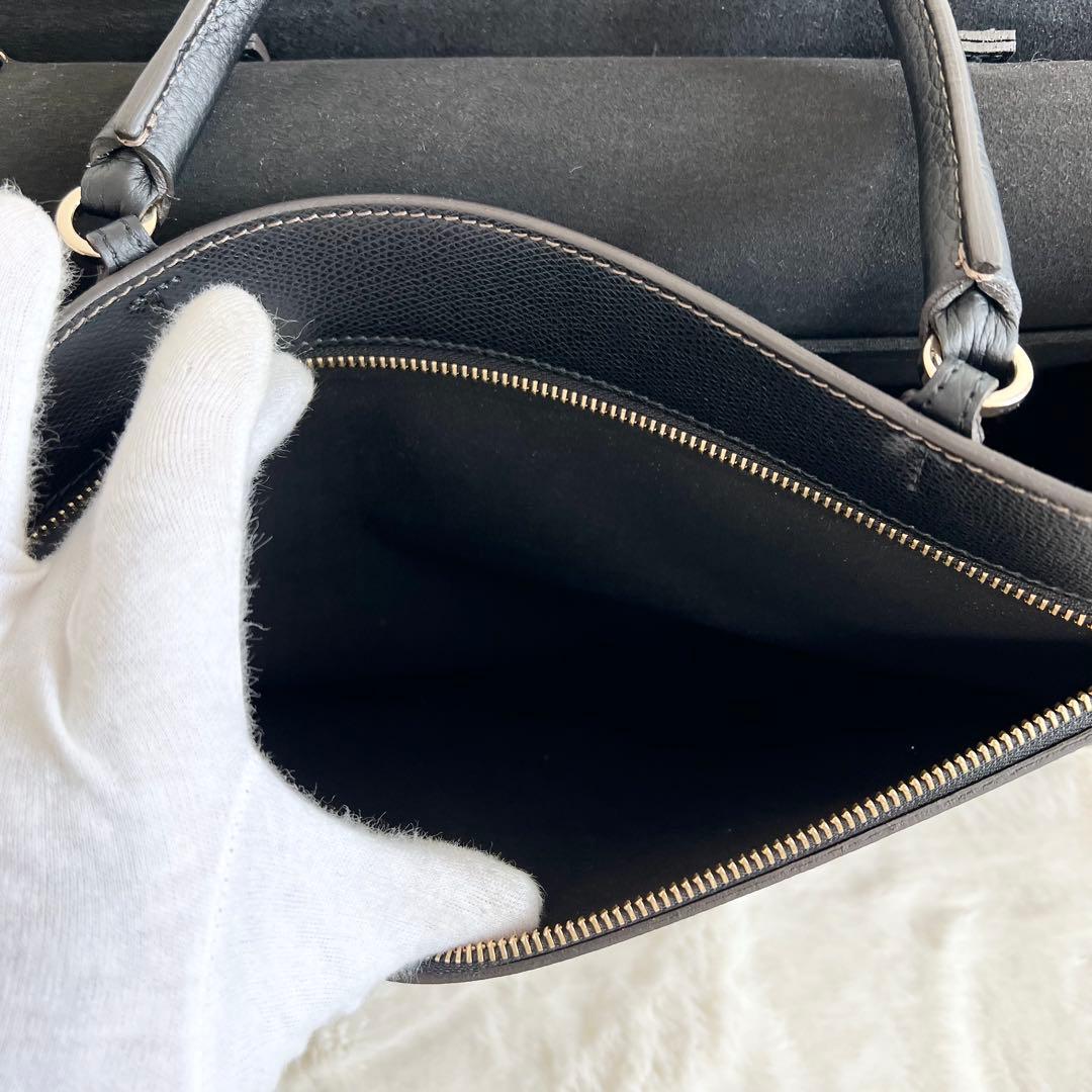 【ゆん】フルラ✨️ライク　3way　ショルダーバッグ　ハンドバッグ　変形