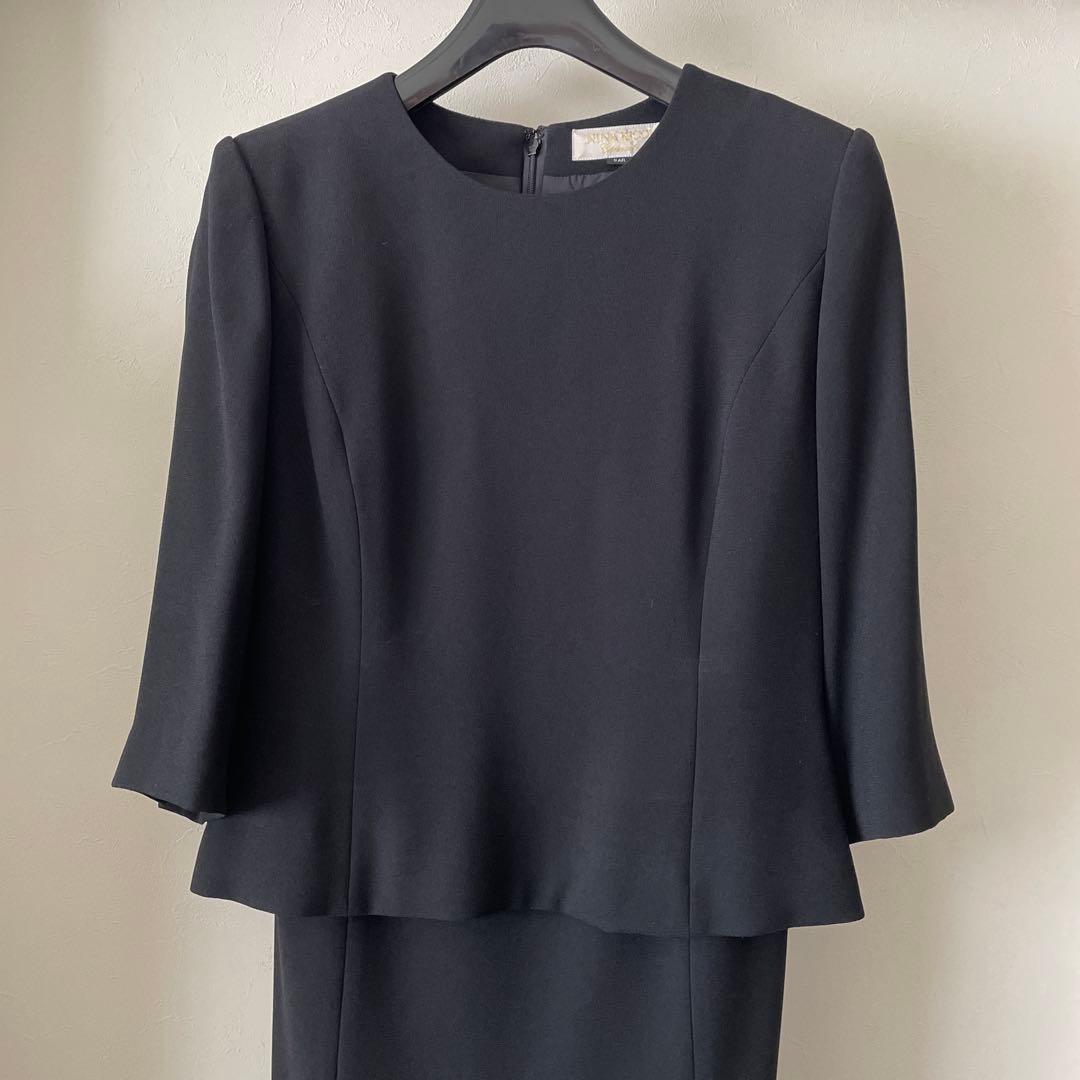 ★高級礼服★ニナリッチブラックフォーマル