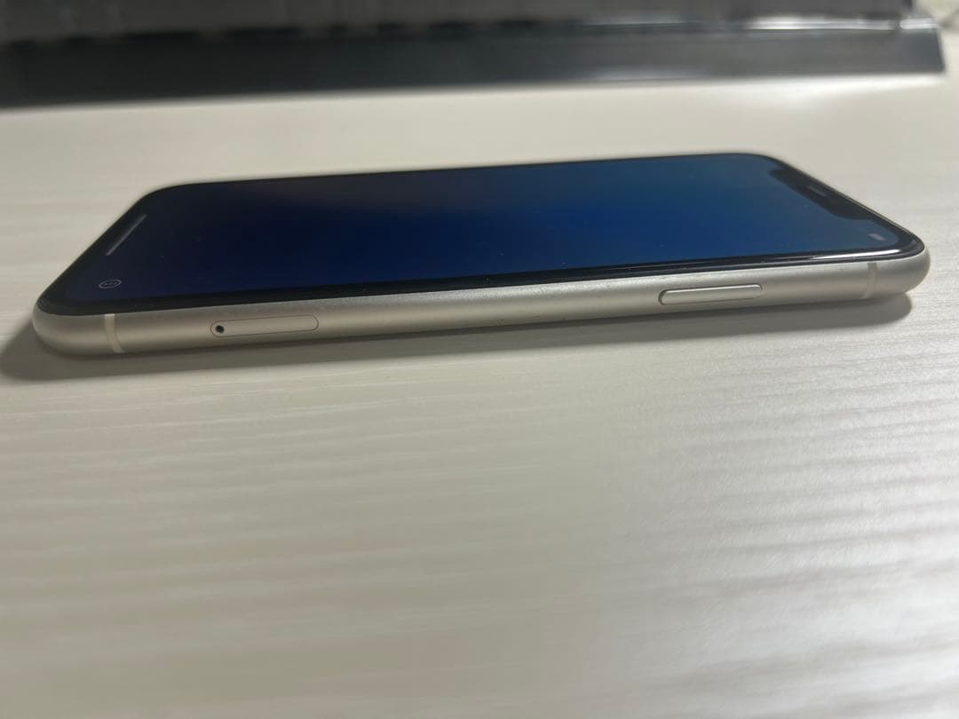 Apple iPhone 11 ホワイト 本体 128GB SIMフリー