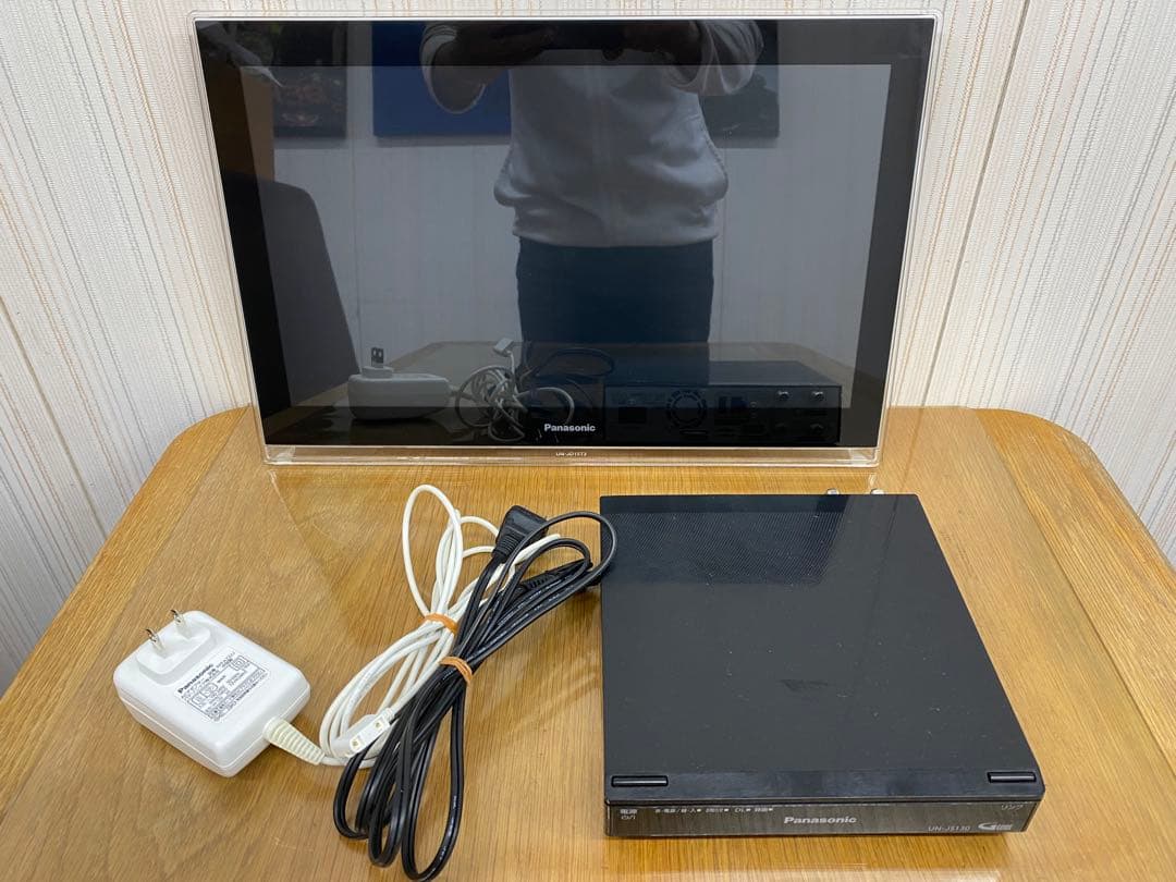 ☆Panasonic ポータブルテレビ UN-JL15T3-K 2015年製