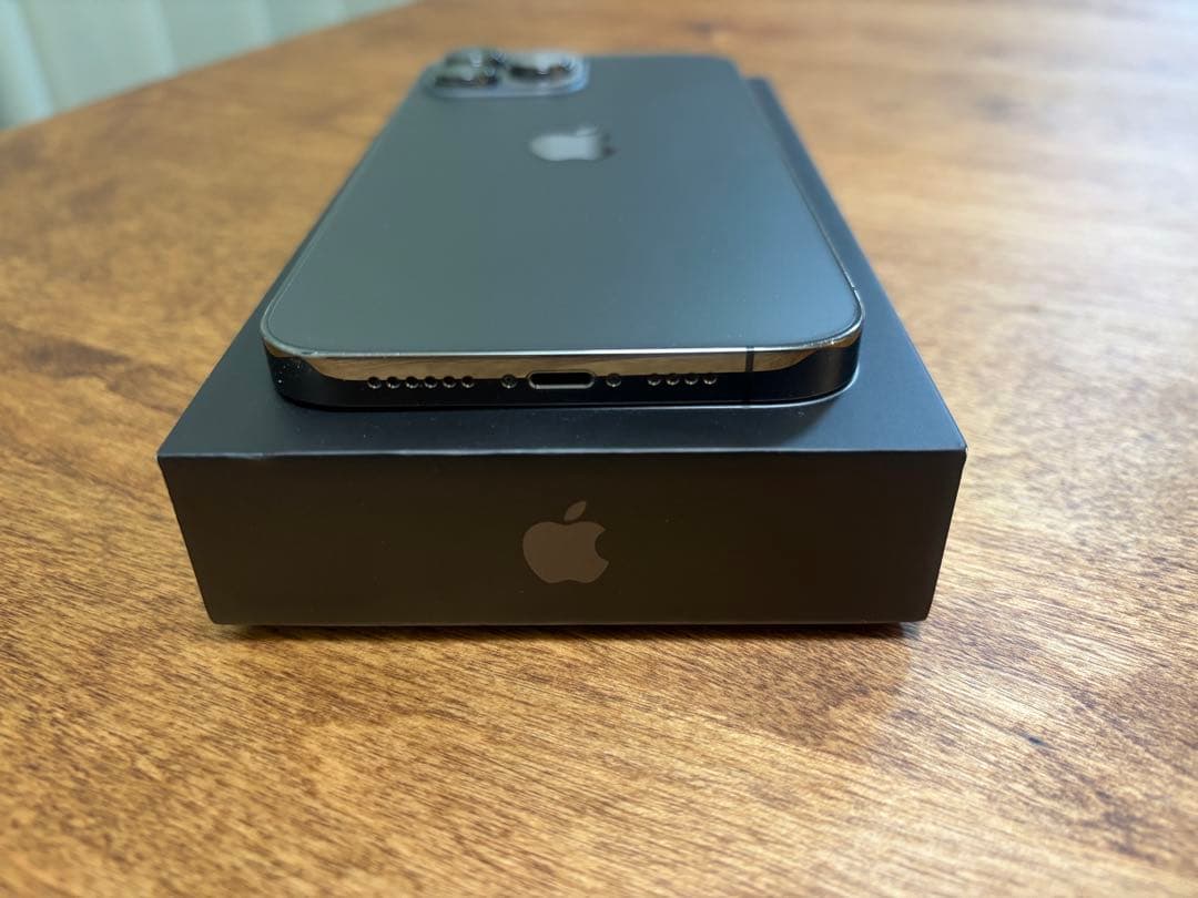 iPhone 13 Pro max (黒) 128GB