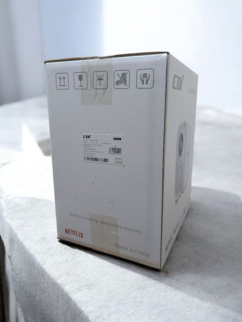 COI-UNO5 プロジェクター【白】Netflix認定・Linux OS 搭載