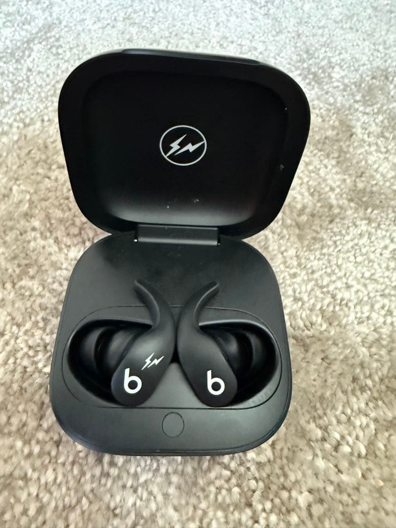 Beats Fragment Design Bluetoothイヤホン