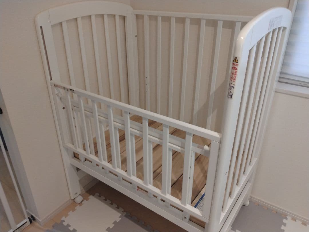 ハイポジションミニベッド アーチ（ホワイト）　カトージ