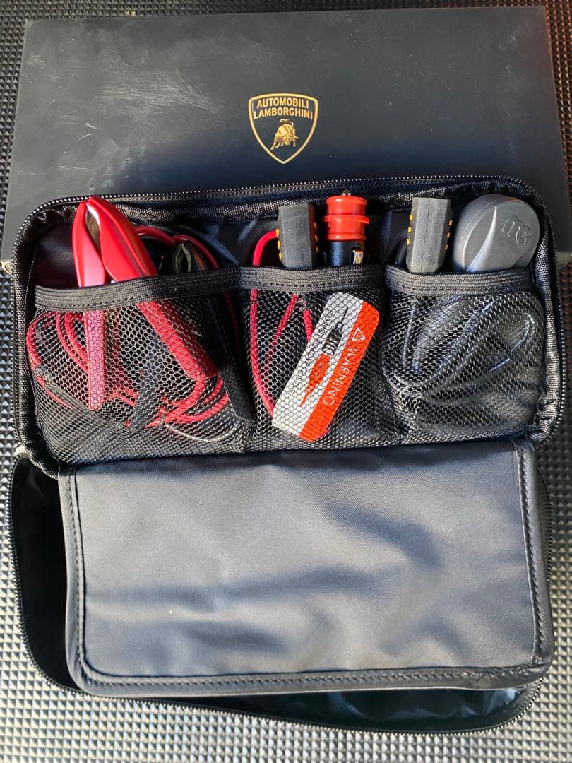 ランボルギーニ バッテリーチャージャー