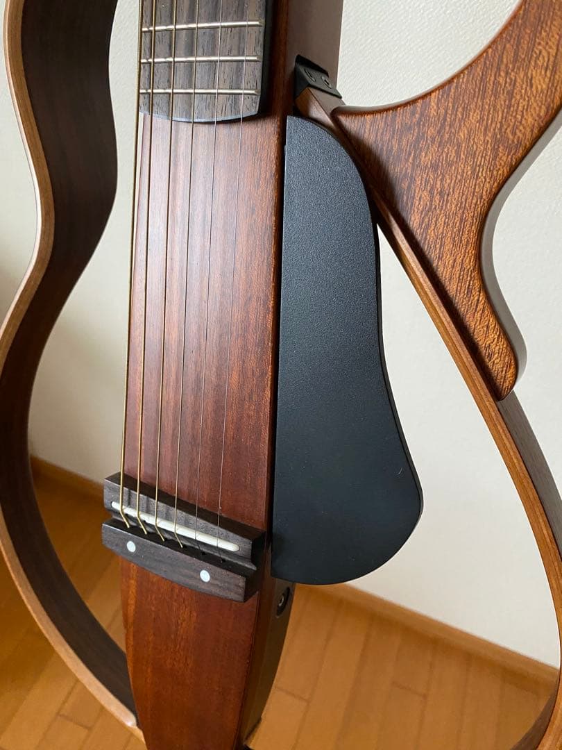 ヤマハ　サイレントギター　SLG200S NT