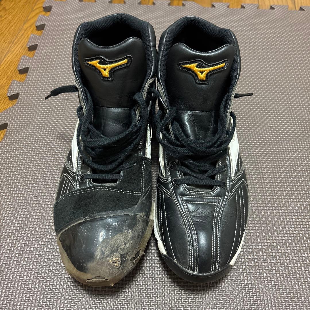 Mizuno スパイクシューズ 澤村拓一選手着用 黒/白