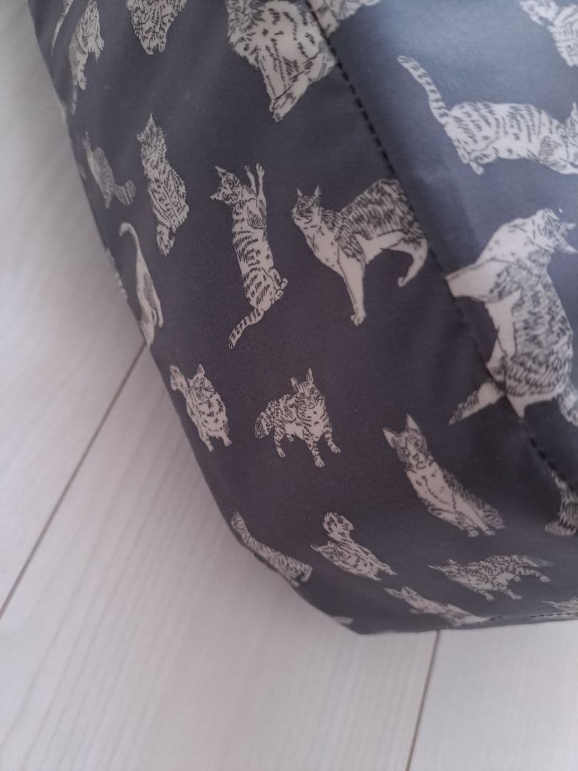 １点のみ♪　新春お買い得セット　共布ショルダー紐付　タック入通勤バッグ　ねこ柄