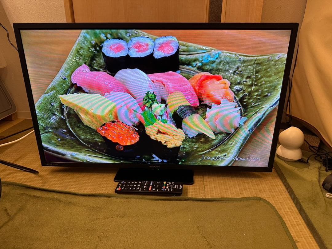 SHARP シャープ　32型　テレビ 2T-C32DE 2022年製　状態綺麗！