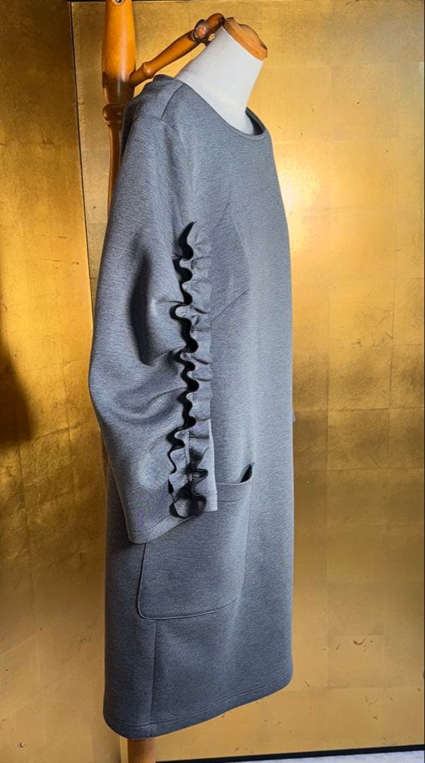 【Reneルネ】新品タグ付き定価57,200円ストレッチワンピース38