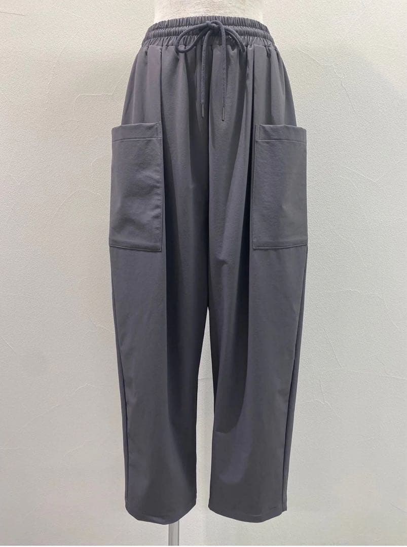 値下げしました【新品タグ付き】CYAN Tokyo サルエルパンツ