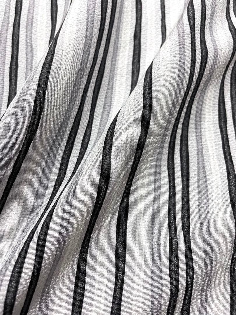 縞の染め グレー系 小紋