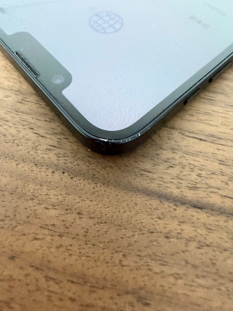 iPhone 16e 128gb ブラック 画面割れ