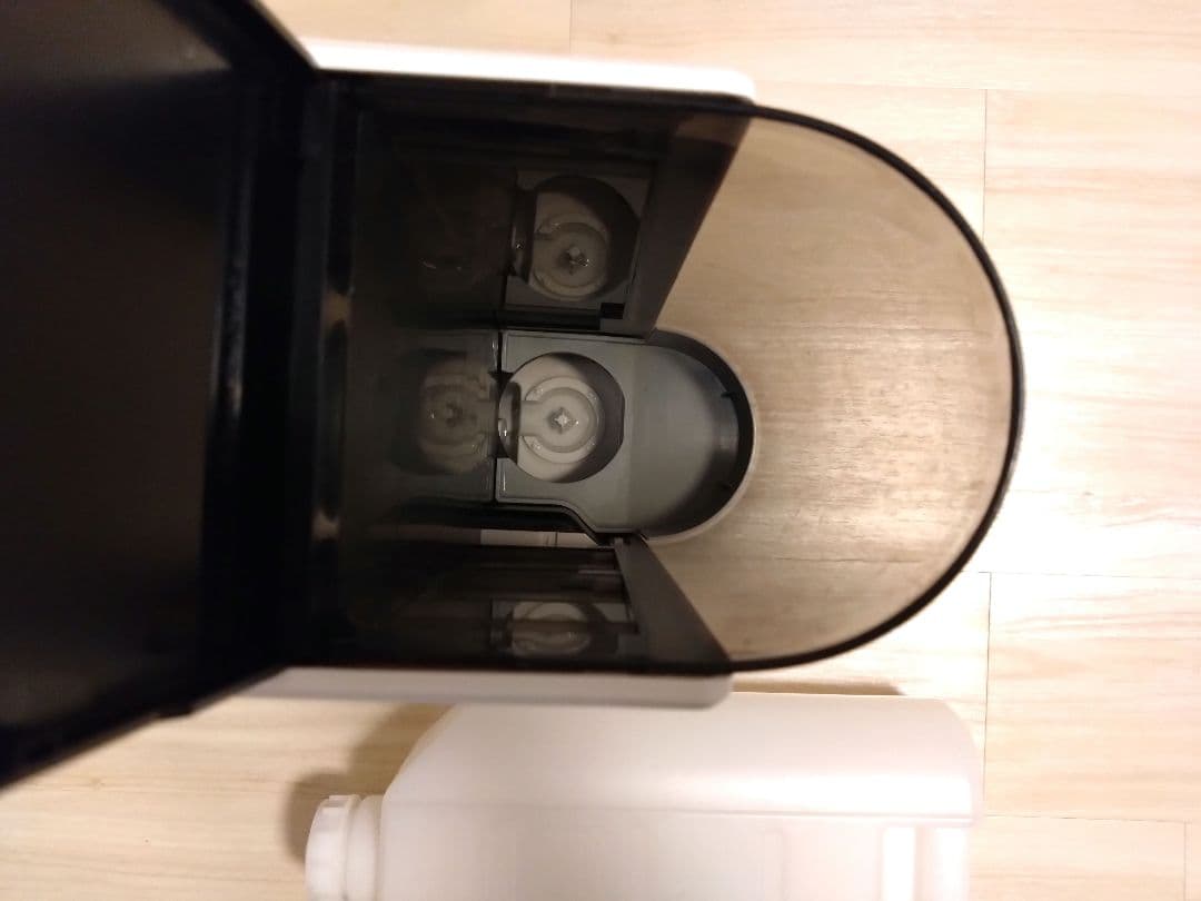 SHARP 2024年製　加湿セラミックファンヒーター　HX-SK12