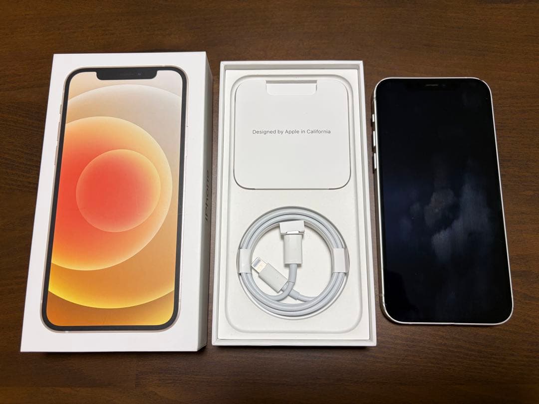 iPhone 12 64GB ホワイト