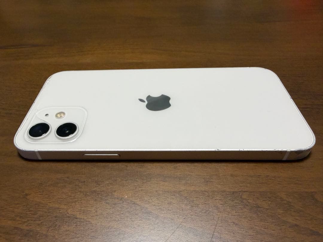 iPhone 12 64GB ホワイト