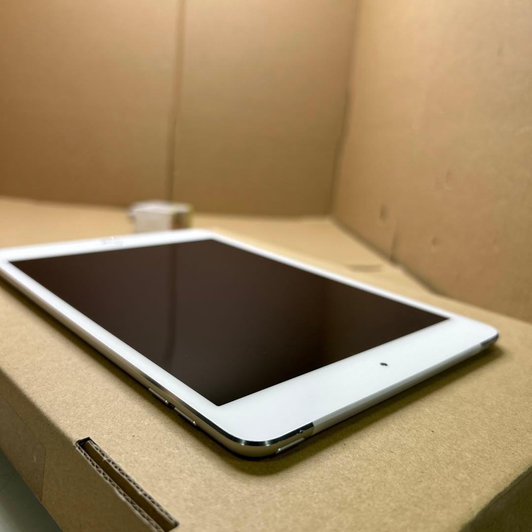 iPad本体 Apple iPad mini 4 Wi-Fi + Cellular 32GB