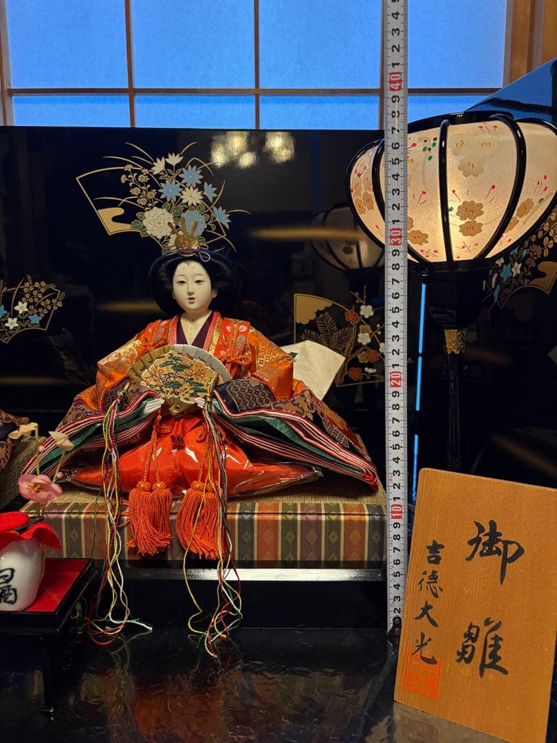 ひな祭り　伝統的 雛人形 •装飾品