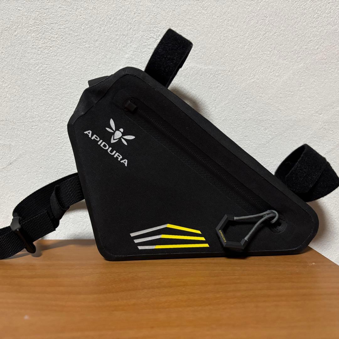 アピデュラ　フレームバッグ1リットル