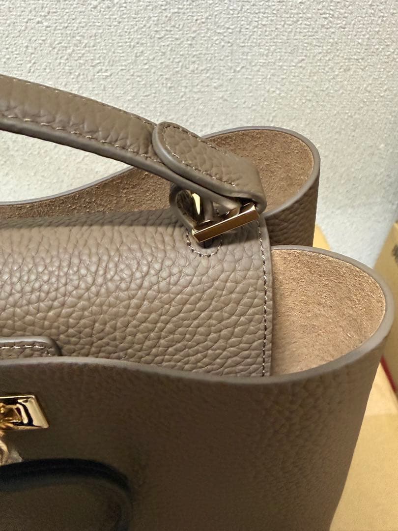 お値下げ！HAYNI ヘイニ　マロエ　ハンドバッグ ショルダーバッグ　トープ