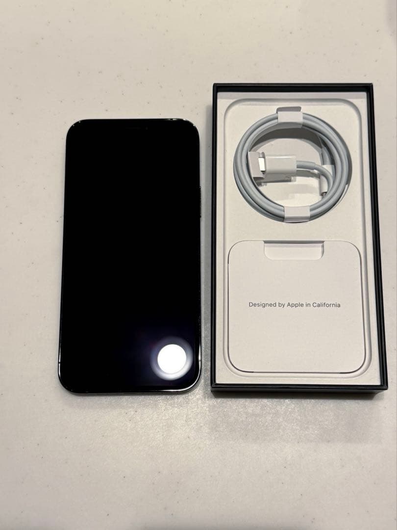 iPhone 12 Pro（128GB／グラファイト）