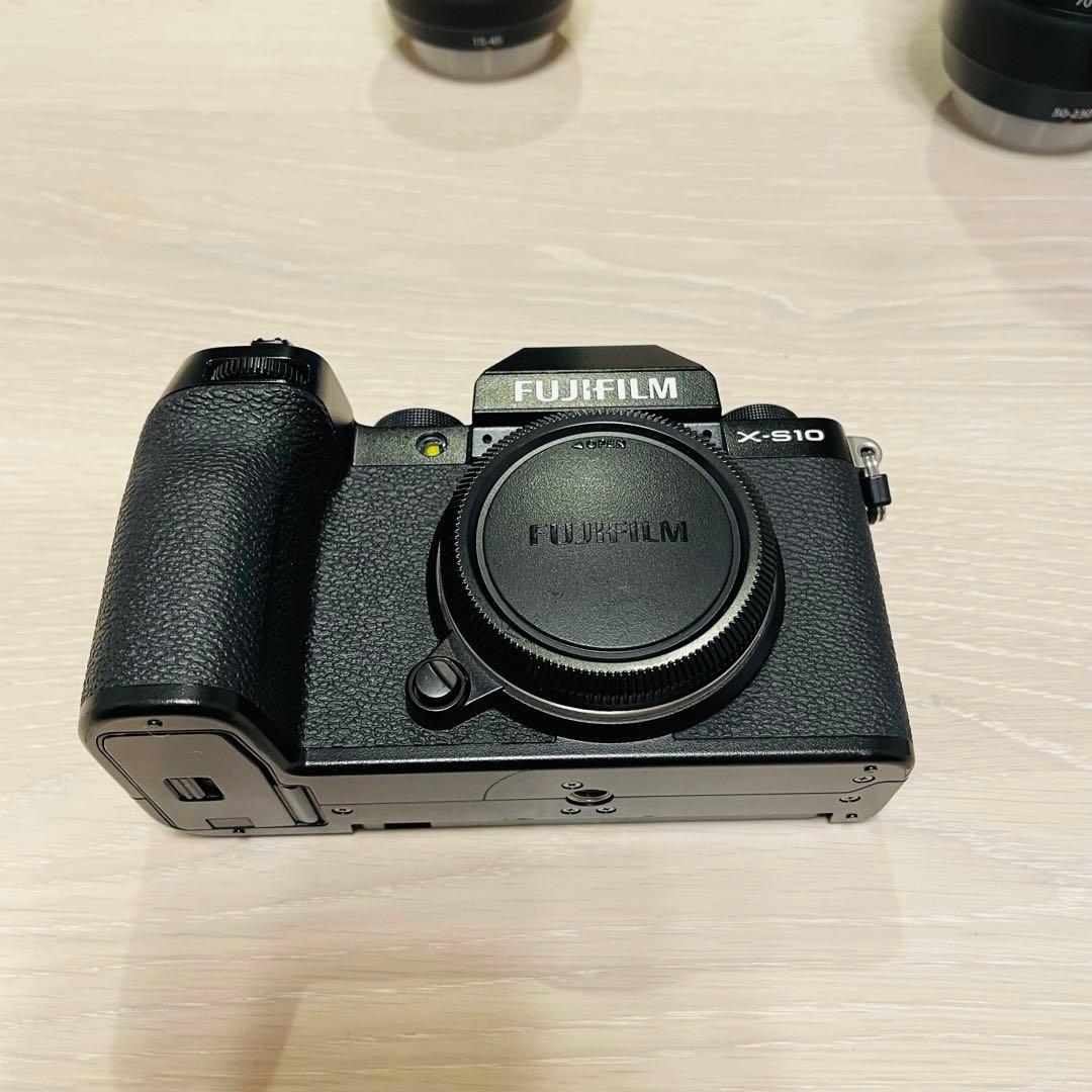富士フイルム FUJIFILM X-S10 ダブルズームレンズキット