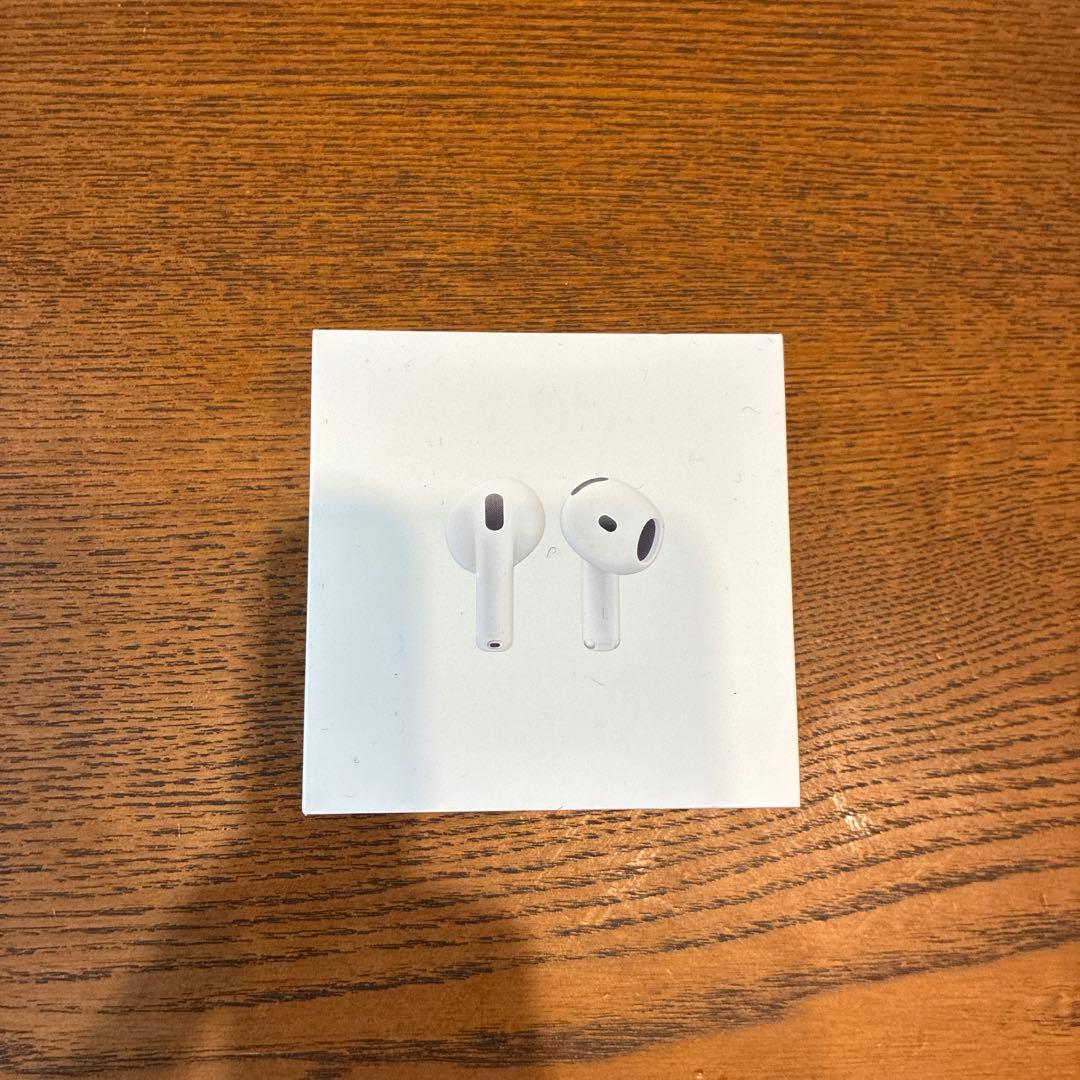 【新品未開封　未使用】　AirPods4 エアポッズ　ノイキャンなし