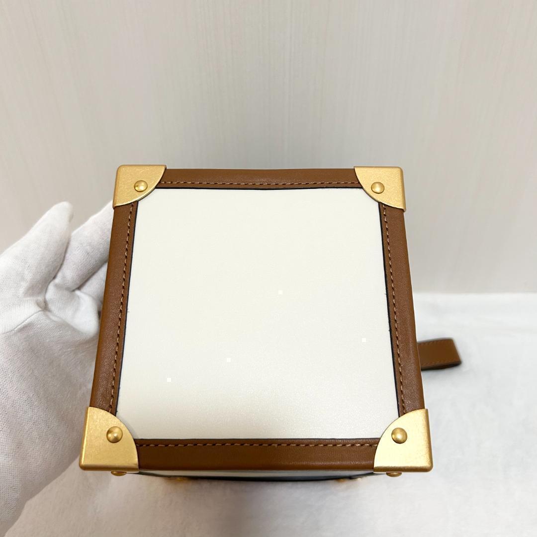 kate spade 新品未開封 ディズニーコラボ バンビ クラッチバッグ