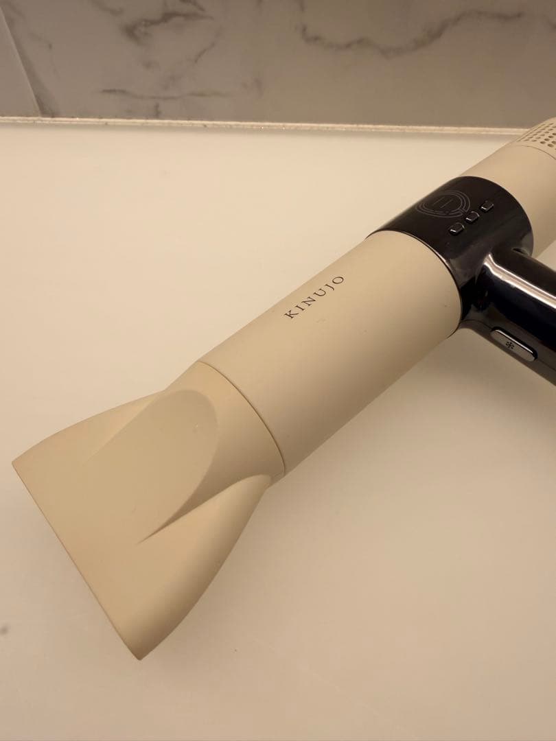 KINJUTO ヘアドライヤー アイボリー　KH201