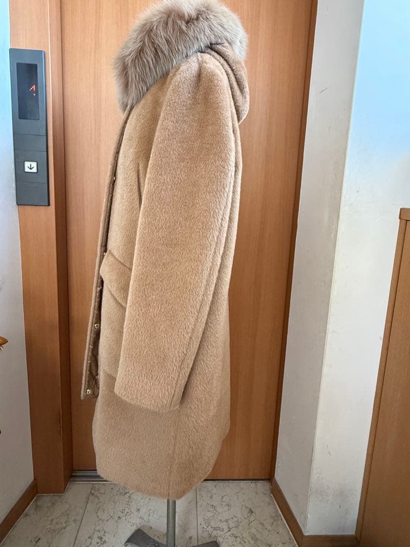 モ*ガ様 HERNOキャメル 42 上質アルパカウールファーつき　タグつき未使用