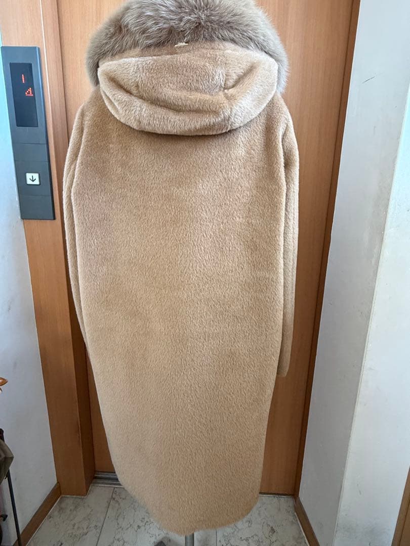 モ*ガ様 HERNOキャメル 42 上質アルパカウールファーつき　タグつき未使用