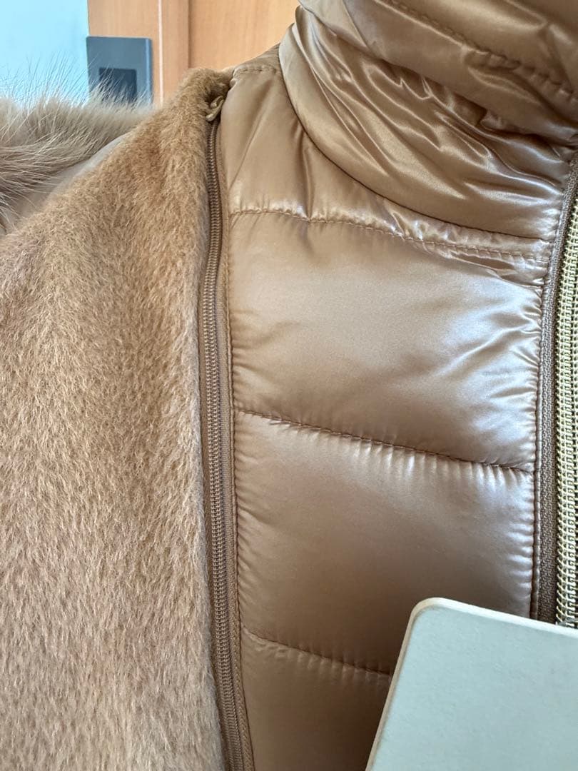 モ*ガ様 HERNOキャメル 42 上質アルパカウールファーつき　タグつき未使用