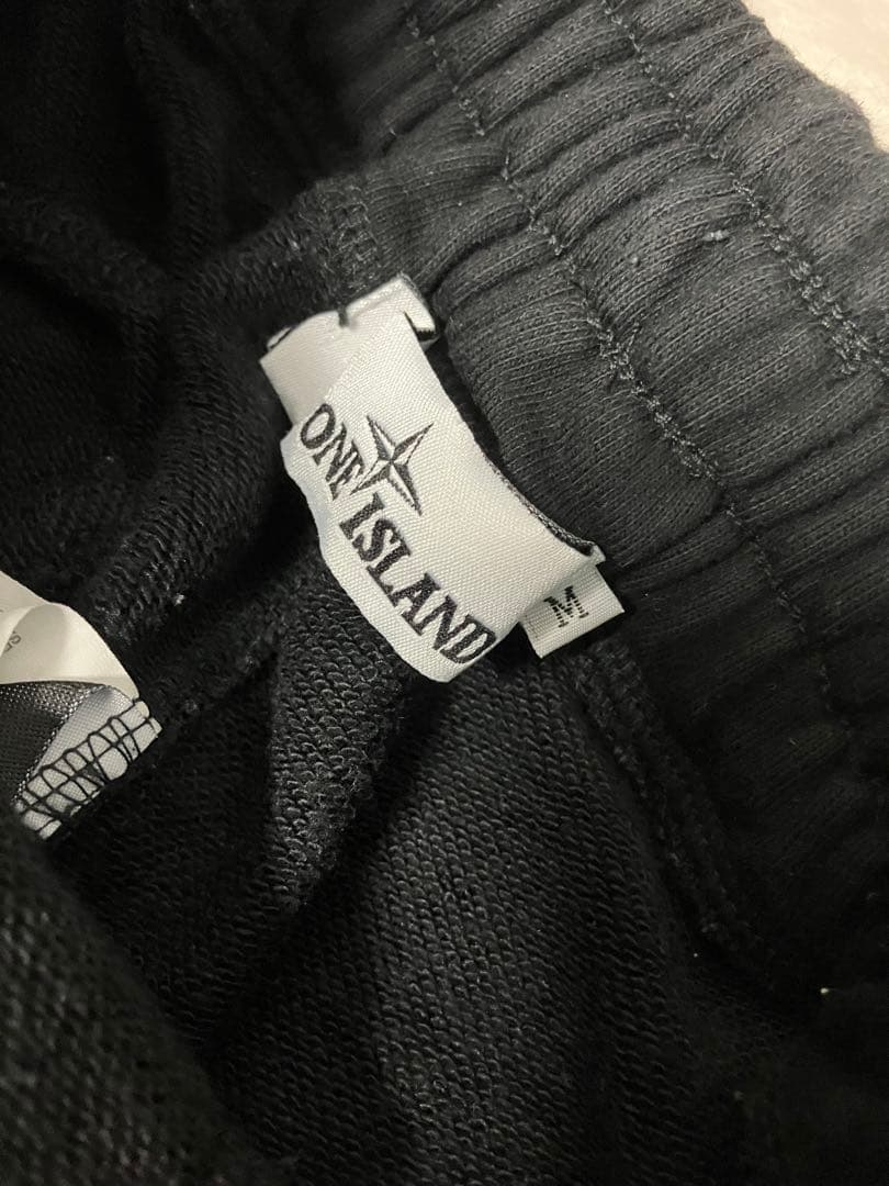 STONE  ブラックショートパンツ